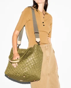 The Metro Tote® Deluxe - Medium|MZ Wallace Outlet