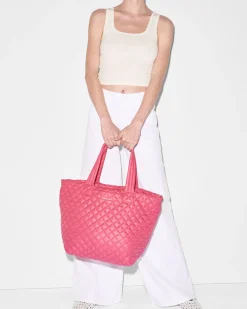 The Metro Tote® Deluxe - Medium|MZ Wallace Hot